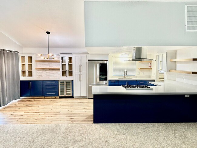 Building Photo - Fully Remodeled 3/2 in Northwest Fresno