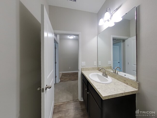 Building Photo - 15404 Ivory Gull Ln