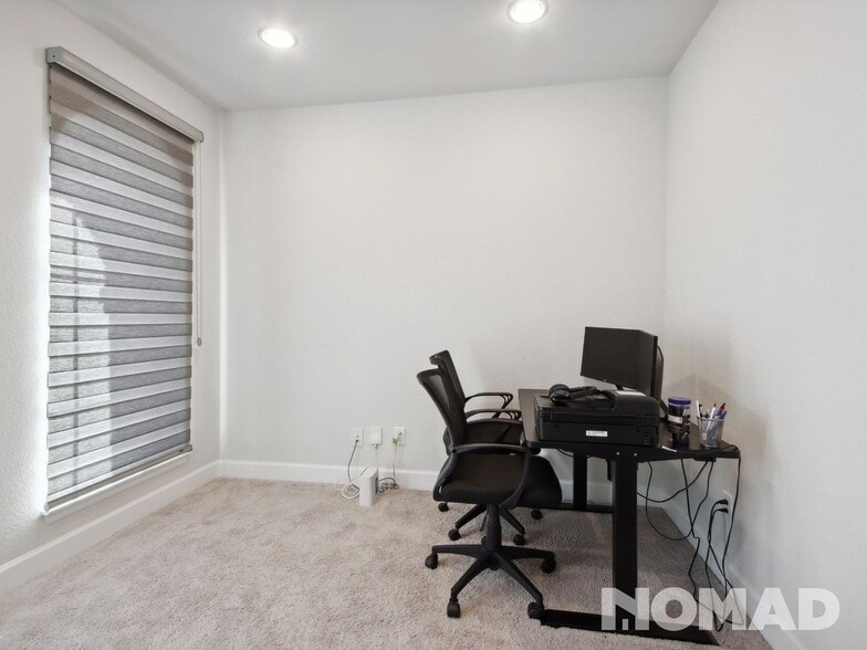 Building Photo - 10715 Alina Brk Trce