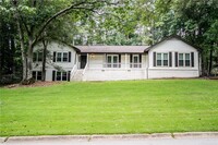Building Photo - 2749 Fieldstone Dr