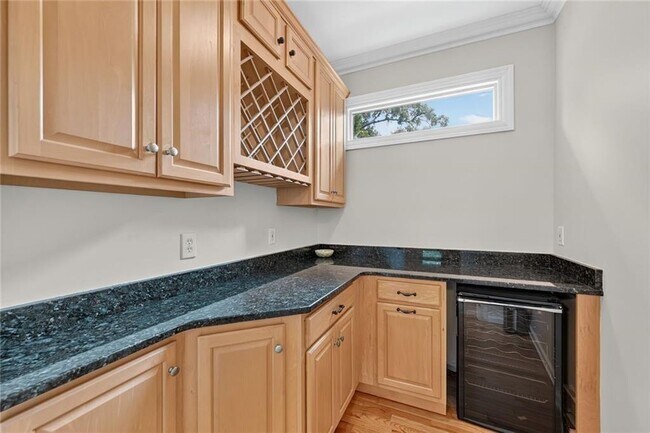 Building Photo - 1159 Thornwell Dr NE