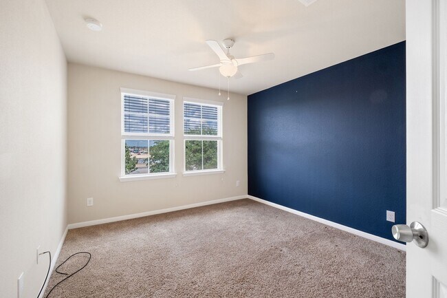 Building Photo - 730 Lost Pines Ln