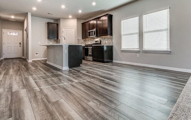 Building Photo - 14513 Heartland Dr