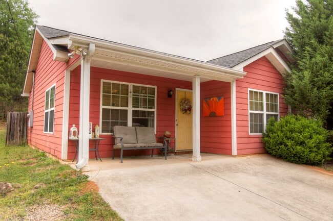 Primary Photo - 3 BR, 2 BA House