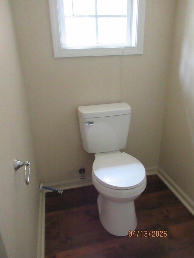 Building Photo - 3590 Oleander Dr