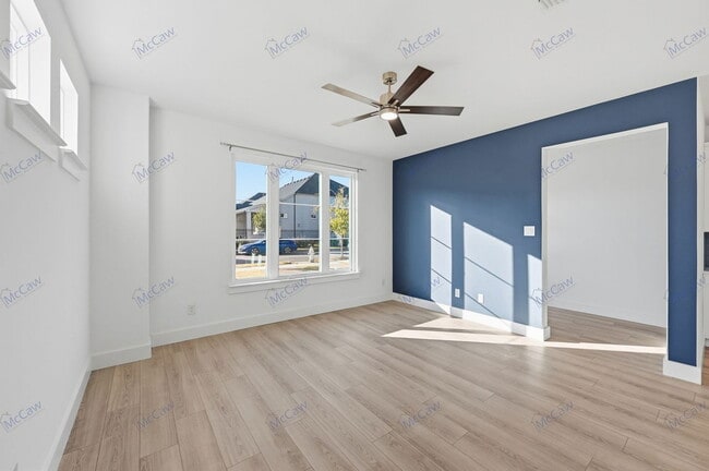 Building Photo - 1409 Silver Marten Trl