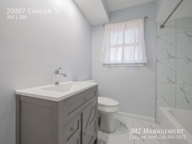 Building Photo - 20007 Chalon St