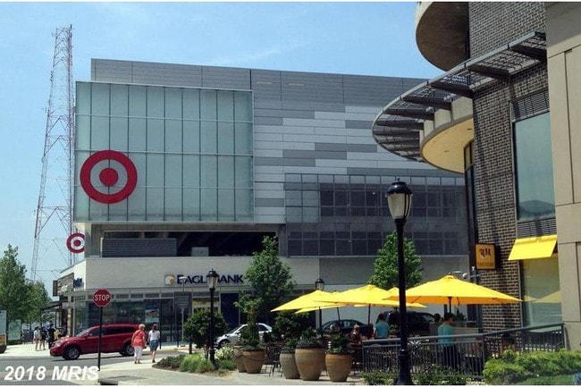 Building Photo - 2729 Gallows Rd