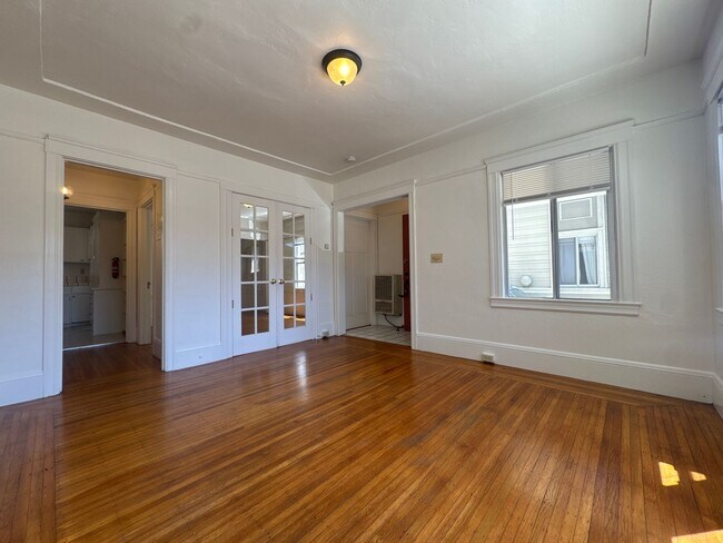 Building Photo - 3818 Opal St