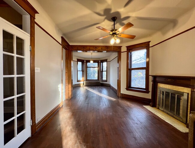 Building Photo - 2326 S Millard Ave