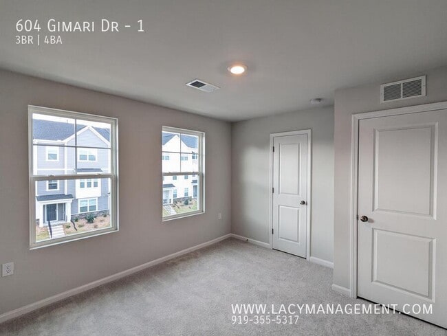 Building Photo - 604 Gimari Dr