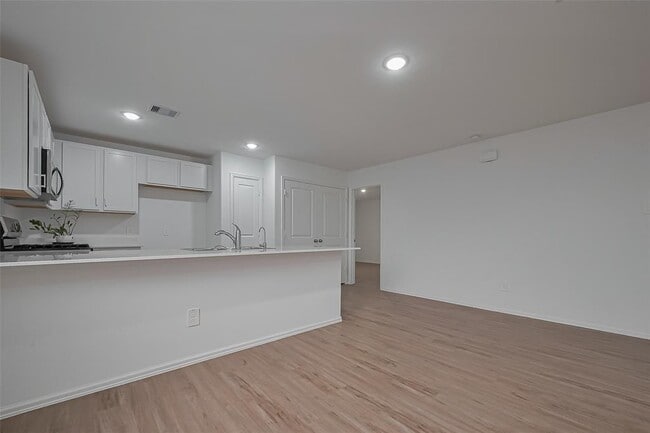 Building Photo - 24119 Maple Turn Ln