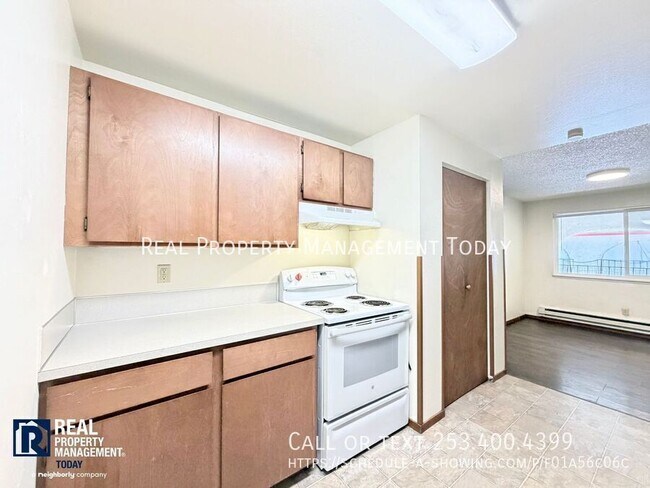 Building Photo - 6115 Glen Mary Ln SE