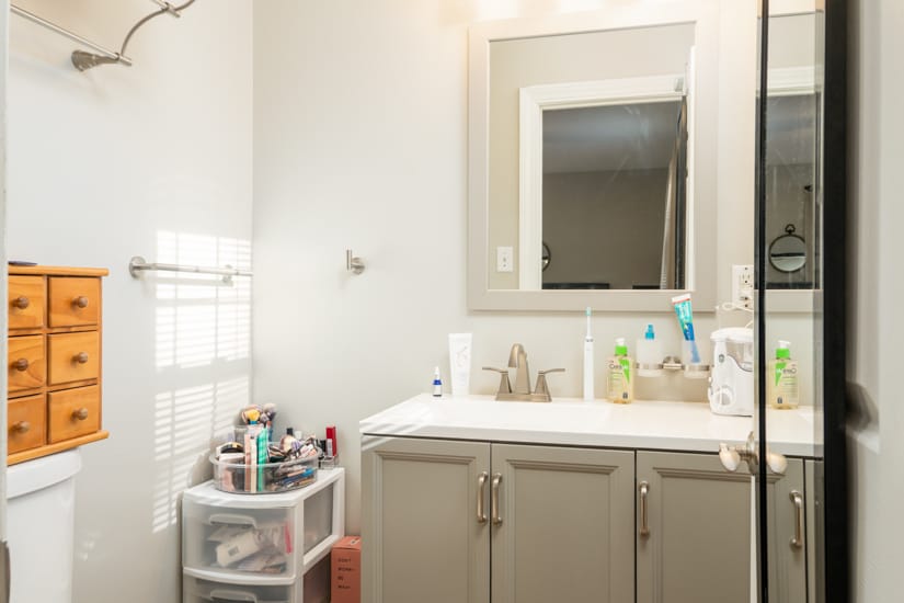 1/2 Bathroom off Master - 621 Broadview Dr