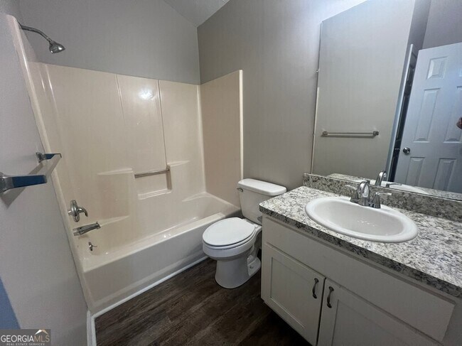 Building Photo - 1606 Windy Hill Pl SE