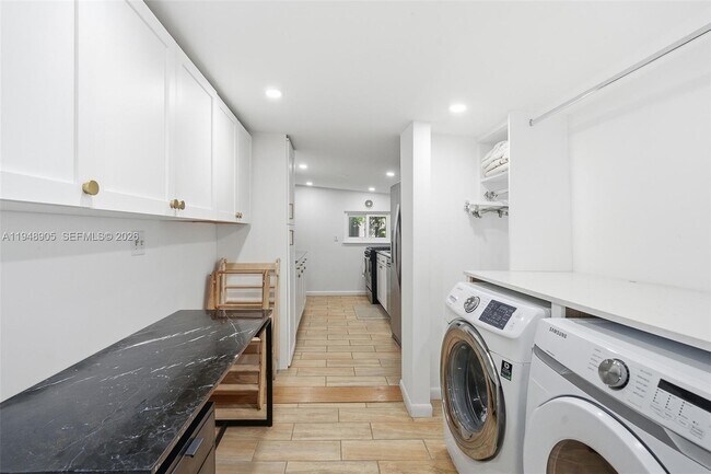 Building Photo - 71 NE 46th St