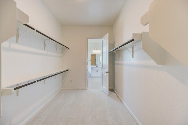 Building Photo - 25326 Loch Doon Dr