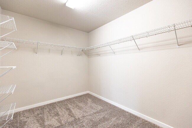 Building Photo - 10583 Penelope Way