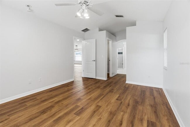 Building Photo - 896 Princeton Dr