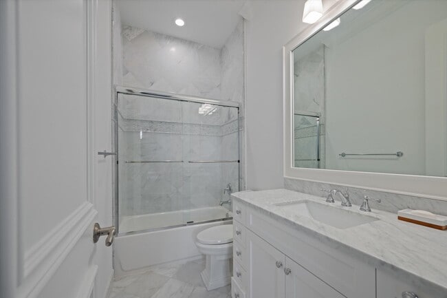 Building Photo - 12820 Mizner Way