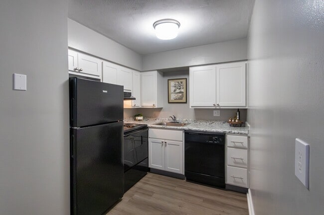 Building Photo - Aspen Village