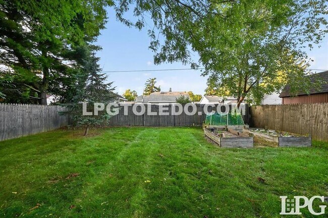 Building Photo - 2428 Bucklew Dr
