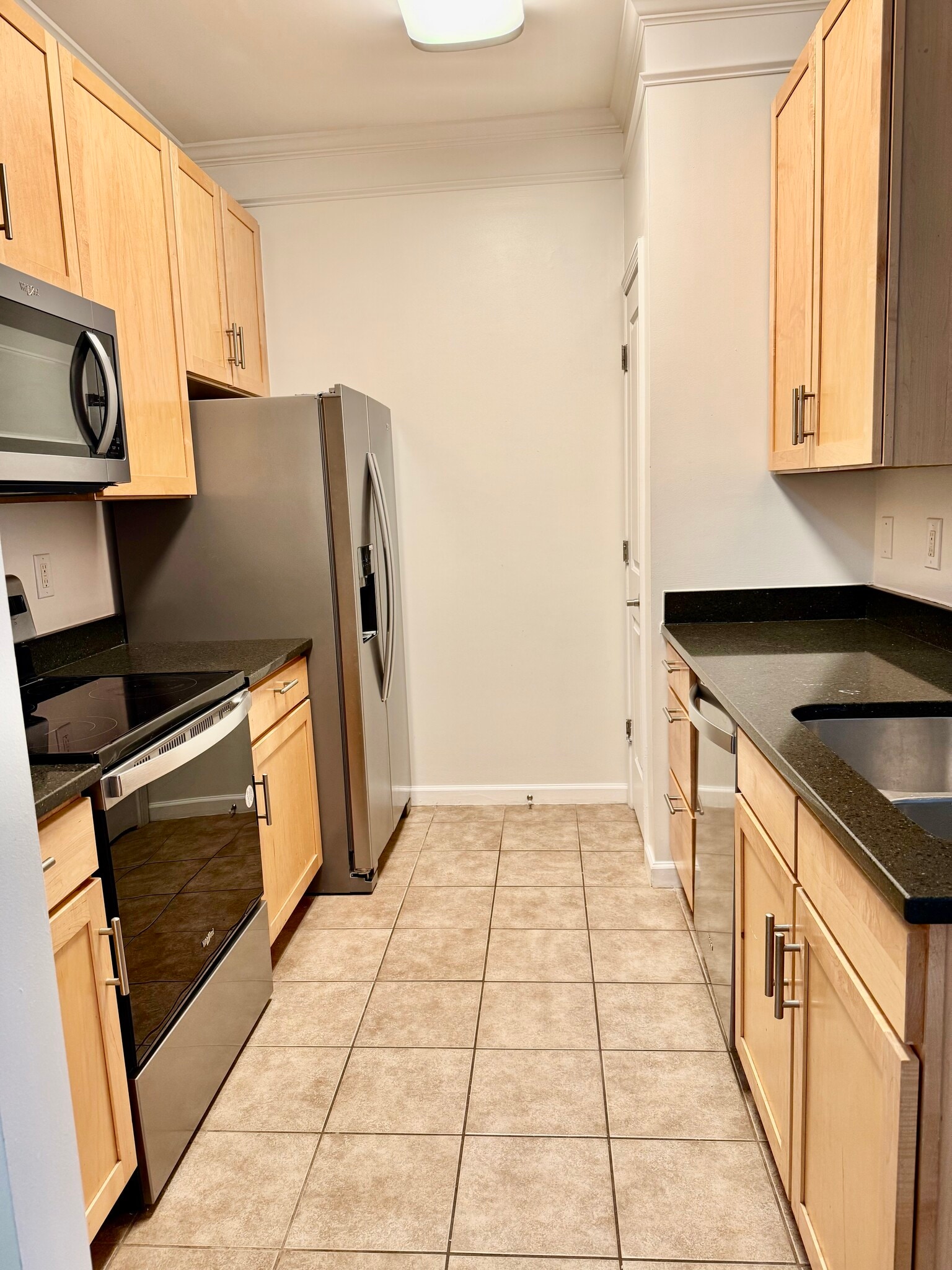 Building Photo - 1755 Central Park Rd