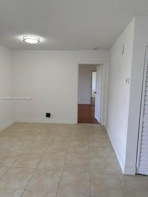 Building Photo - 17021 N Bay Rd