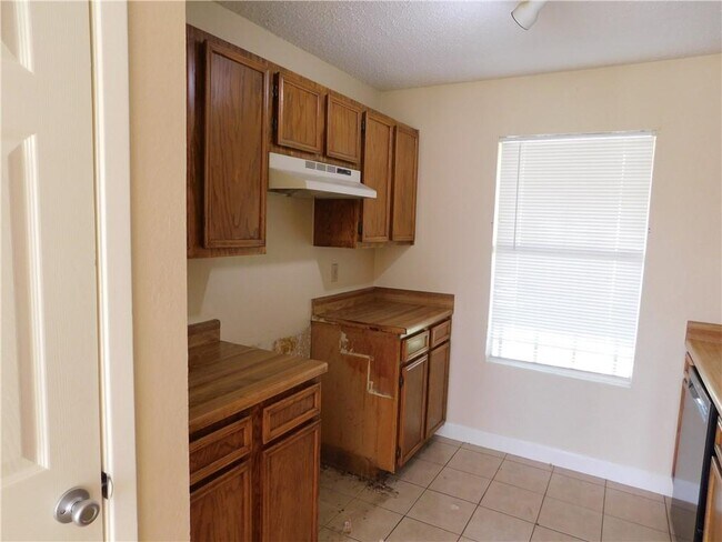 Building Photo - 1500 Mangrum St