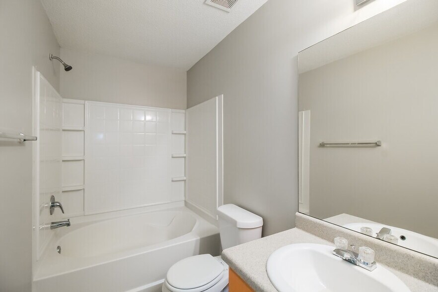 Building Photo - 2285 Bigwood Trl