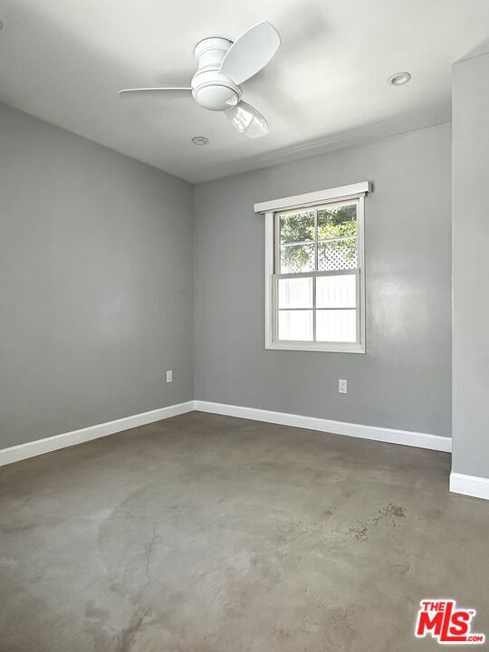 Building Photo - 1820 1/2 S Wooster St