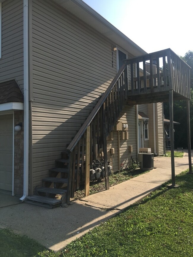 Building Photo - Property in Park Hill School District!