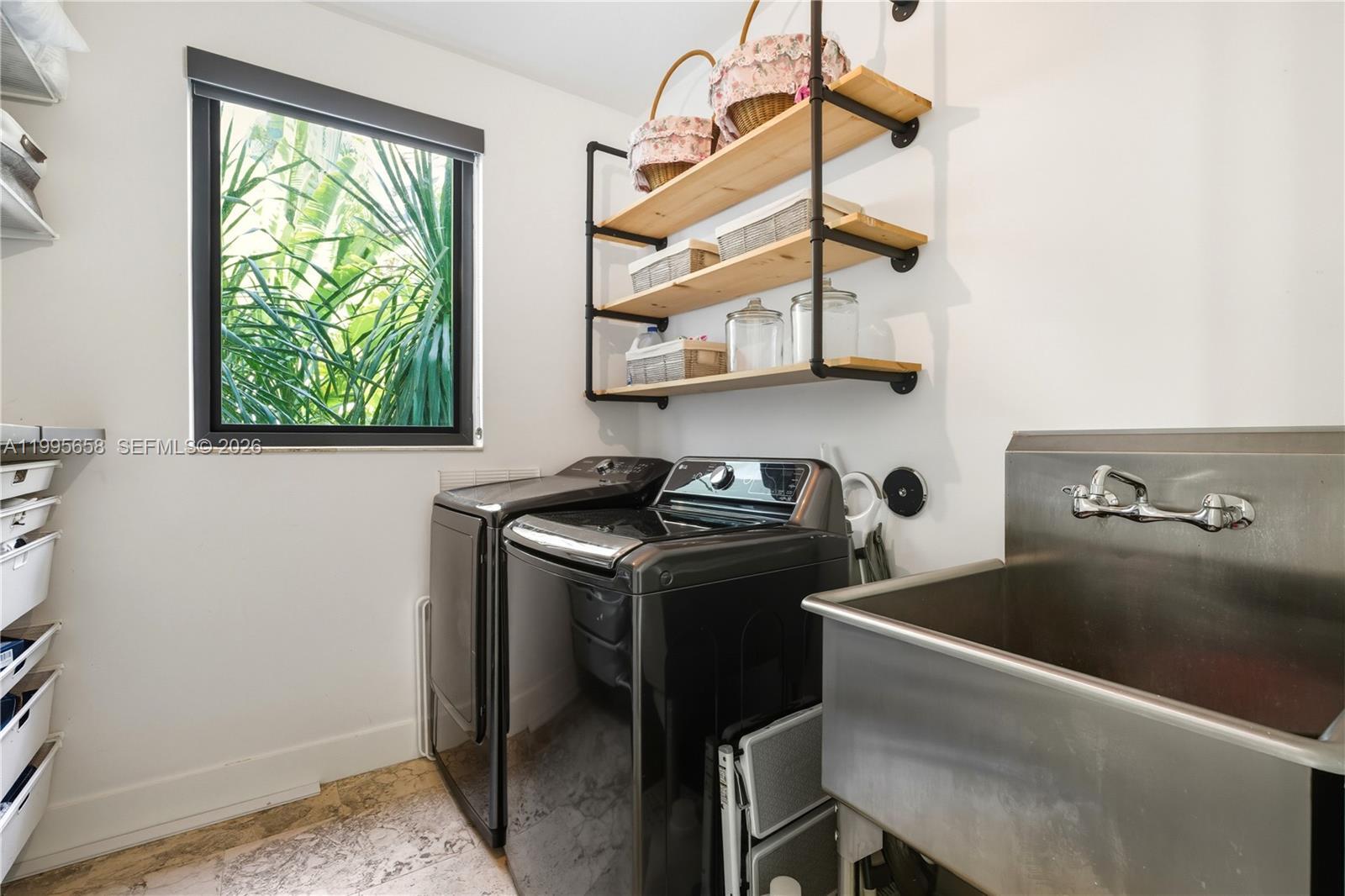 Building Photo - 3782 El Prado Blvd