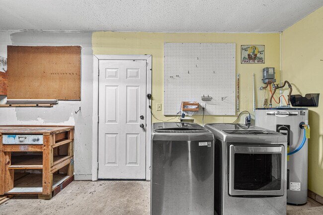 Building Photo - 203 Elizabeth Ct