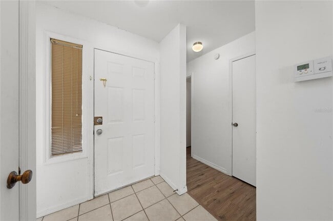 Building Photo - 126 Dahlia Village Cir