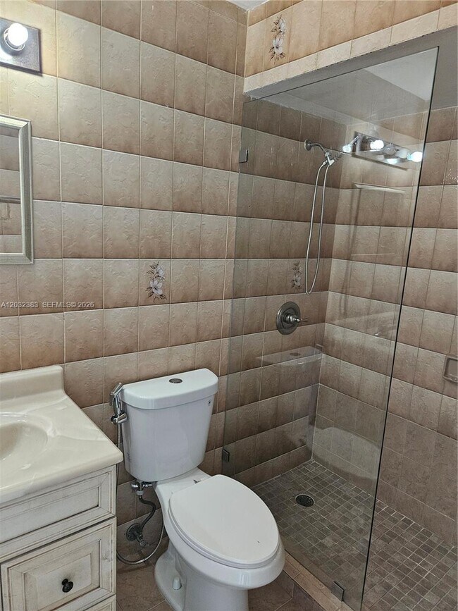 Building Photo - 9890 NW 80th Pl