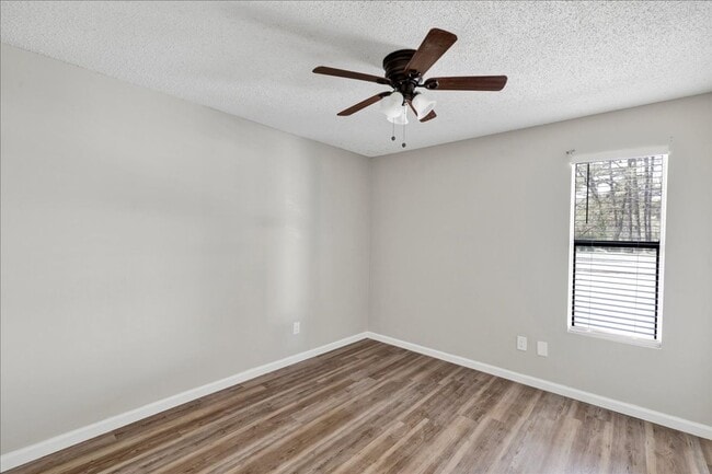 Building Photo - Condo for rent in Grayson Valley