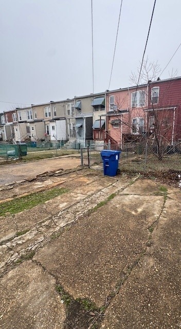 Building Photo - 2843 W Garrison Ave