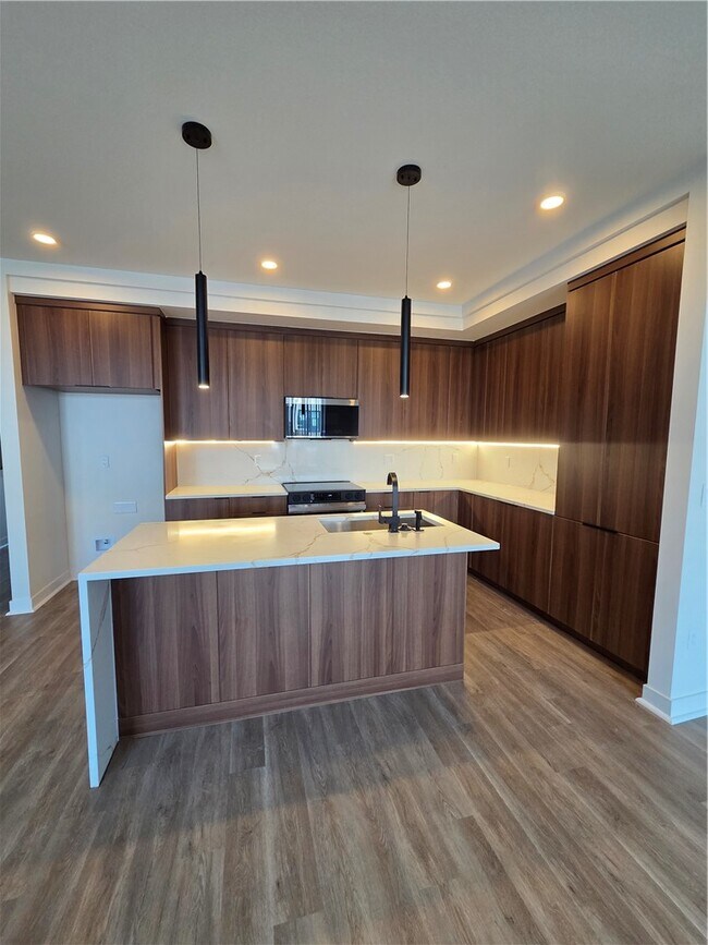 Building Photo - 1116 Emilia Ave