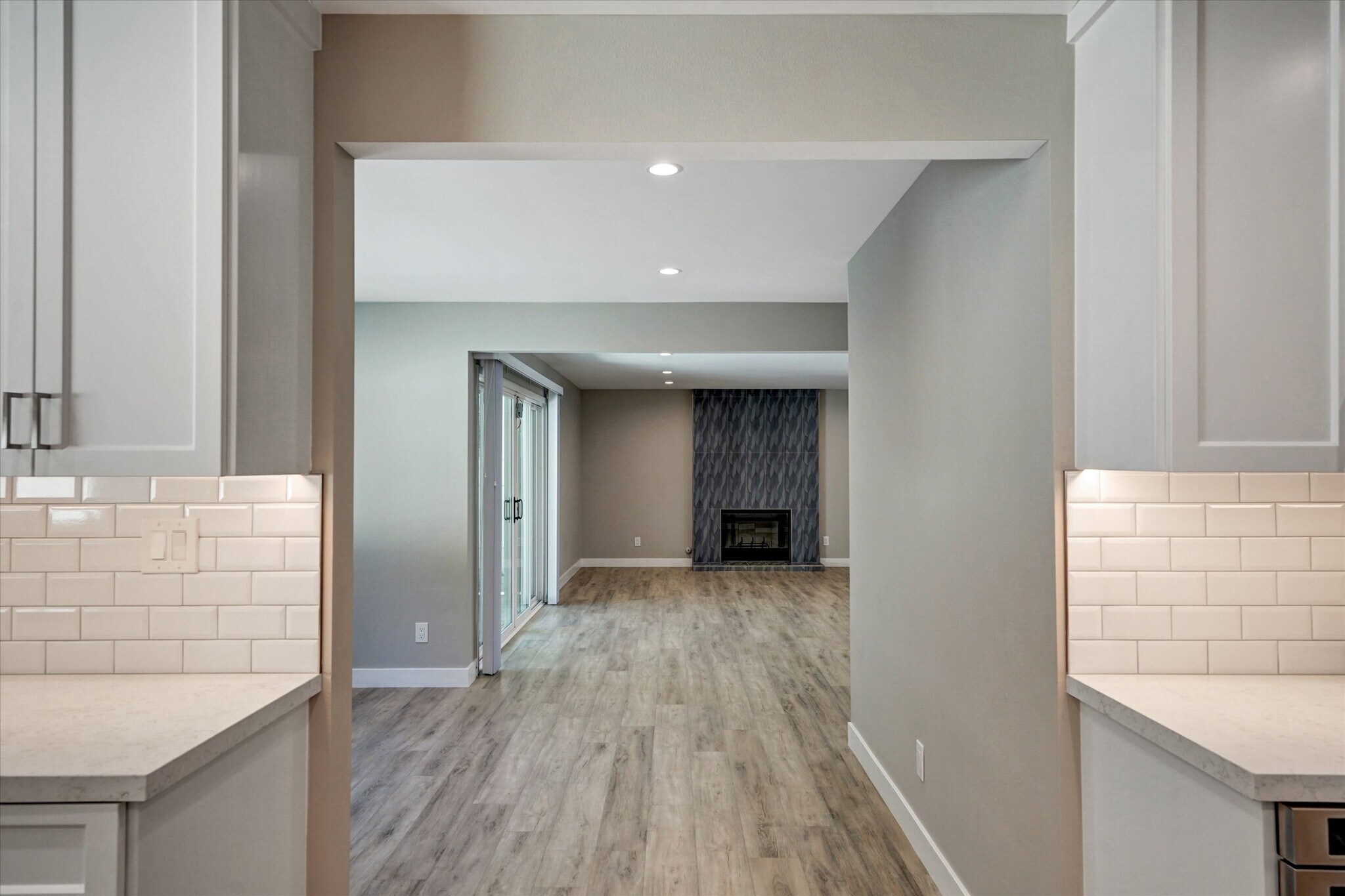 Building Photo - 5346 Tyrone Ave