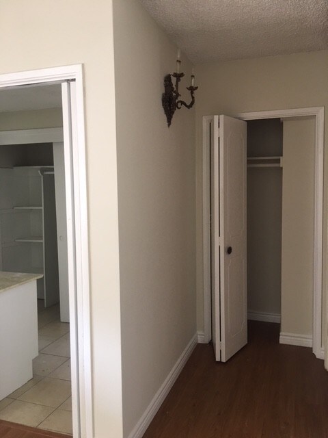 Building Photo - 303 Commonwealth Ave