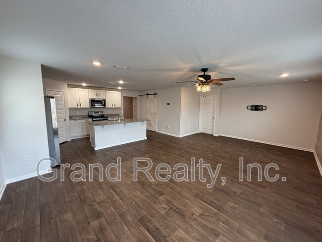 Building Photo - 5638 Tristan Ct