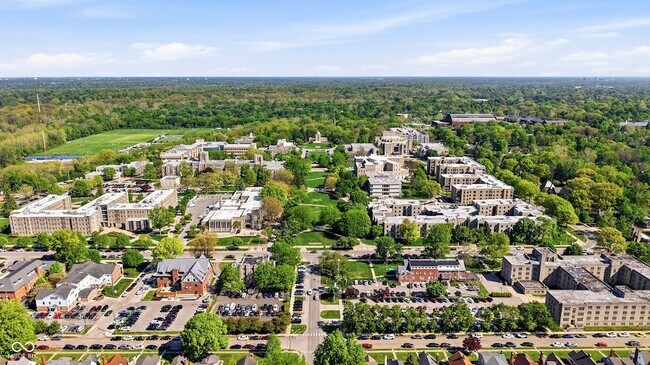 Building Photo - 4623 Rookwood Ave