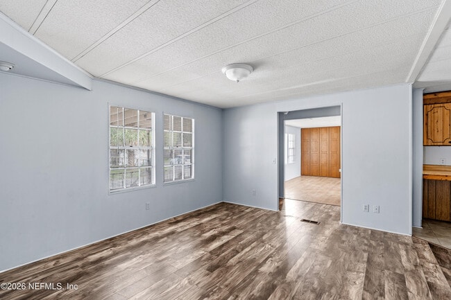 Building Photo - 7631 Timberwood Dr