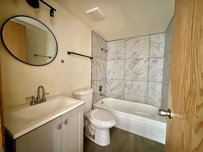 Building Photo - Downstairs 2BR/1BA—recently updated with n...