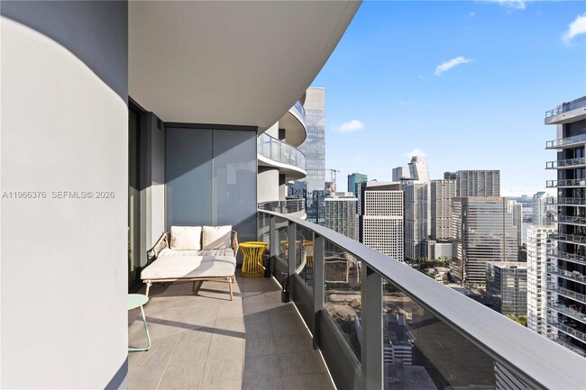 Building Photo - 1000 Brickell Plaza