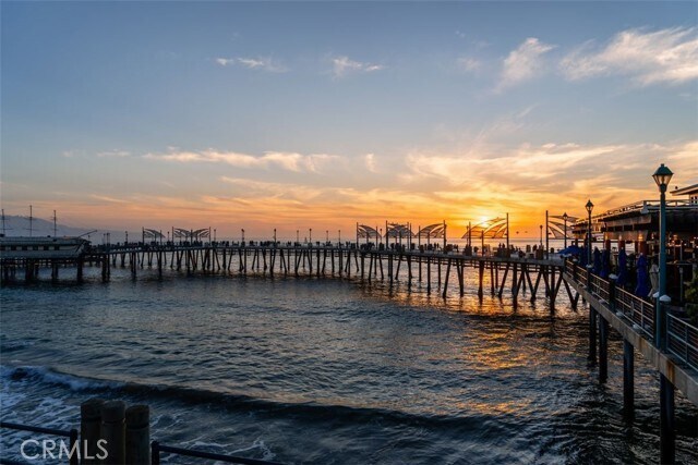 Building Photo - 615 Esplanade