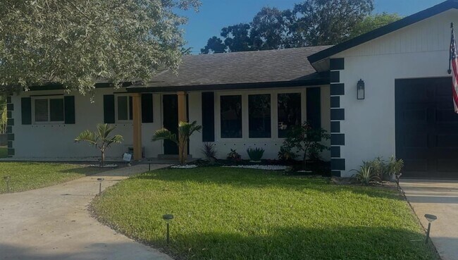 Primary Photo - 3712 Lowson Blvd