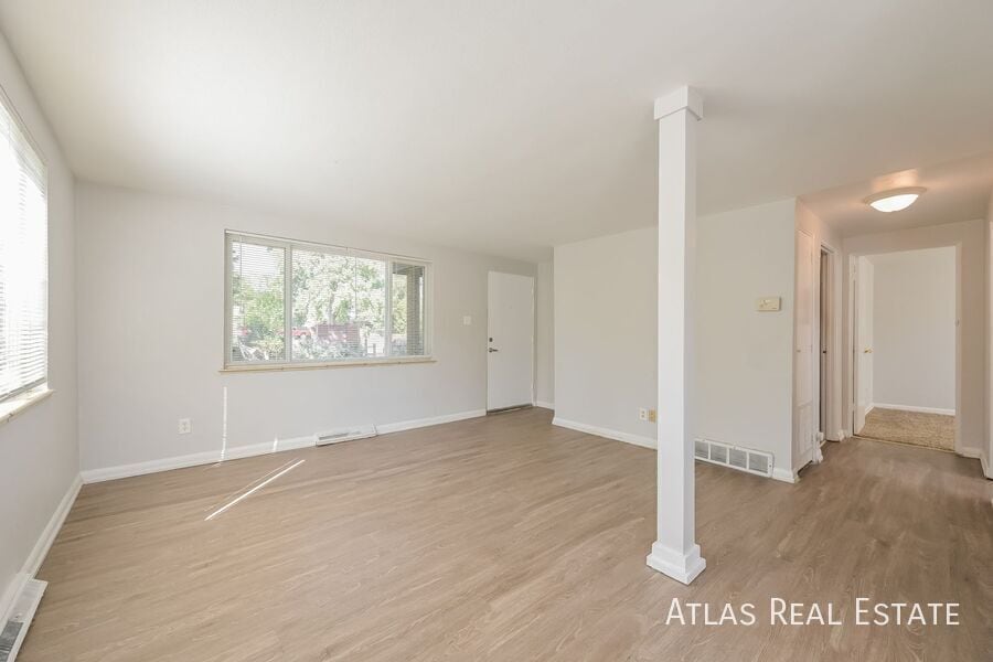 Building Photo - 800 Miller Ct