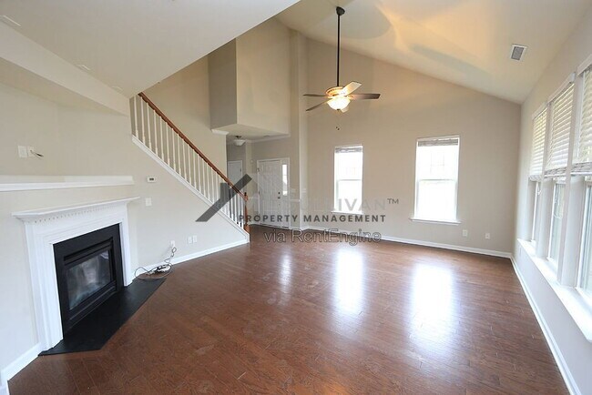 Building Photo - 1112 Garden Square Ln